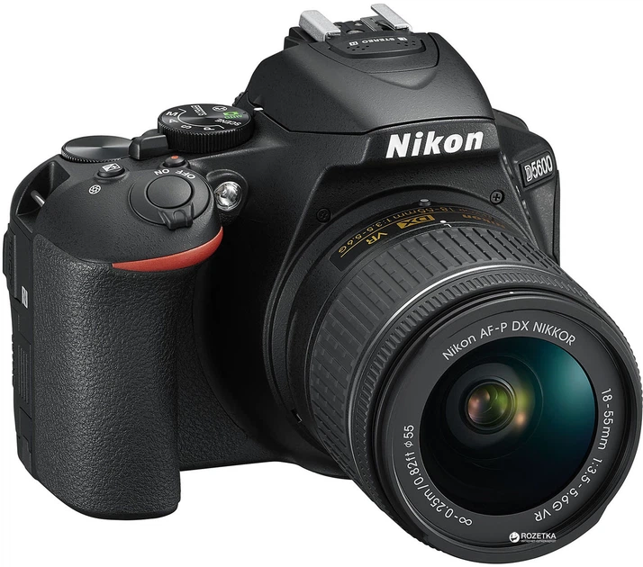 Nikon D5600 + 18-55mm (kit)